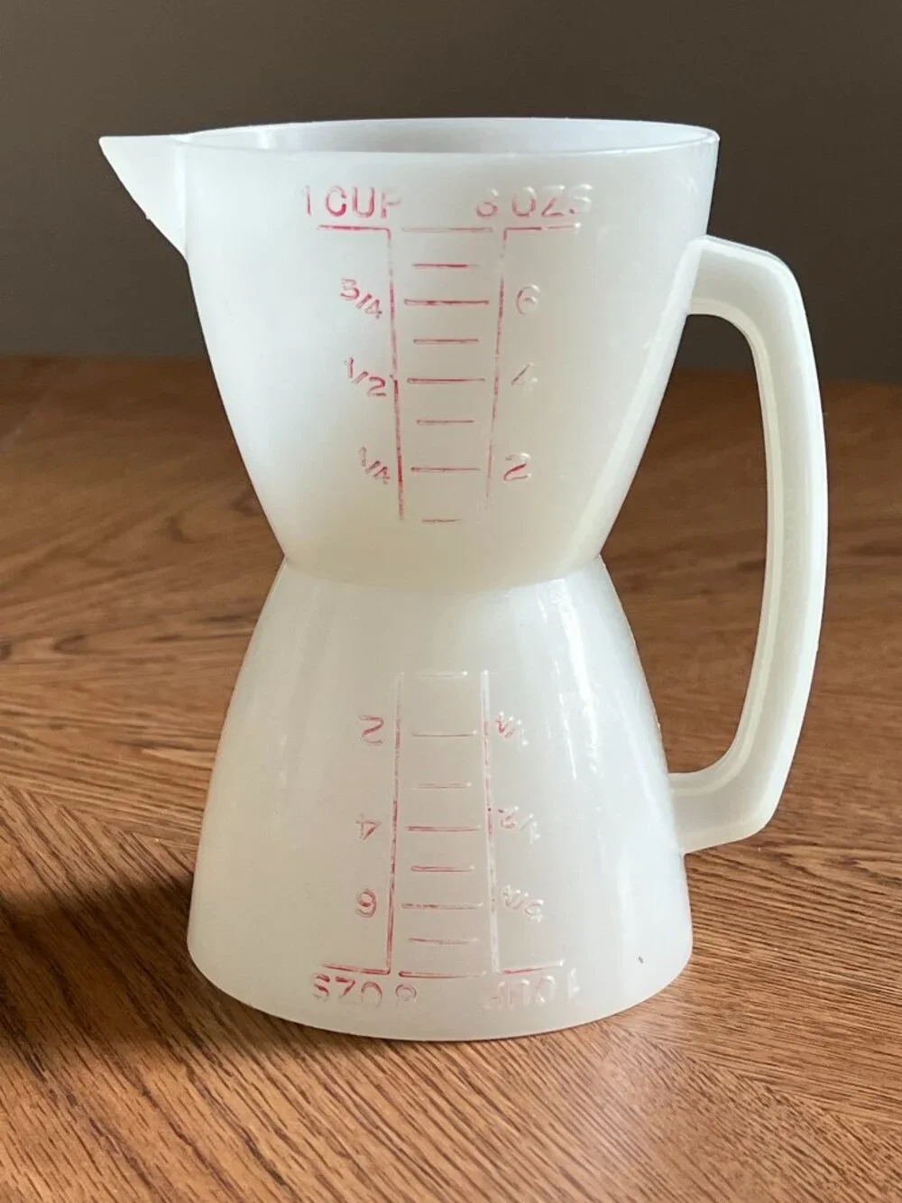 Vintage Tupperware 860 Double Sided Wet & Dry 8oz /1cup Measuring Cup